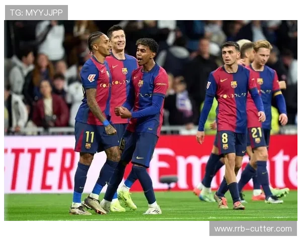 巴黎鏖战巴萨欧冠巅峰对决再掀豪门恩怨风云 巴黎鏖战巴萨欧冠巅峰对决再掀豪门恩怨风云