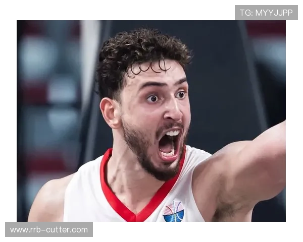 中国男篮逆袭胜菲律宾晋级世界杯四强 强势表现引发热议