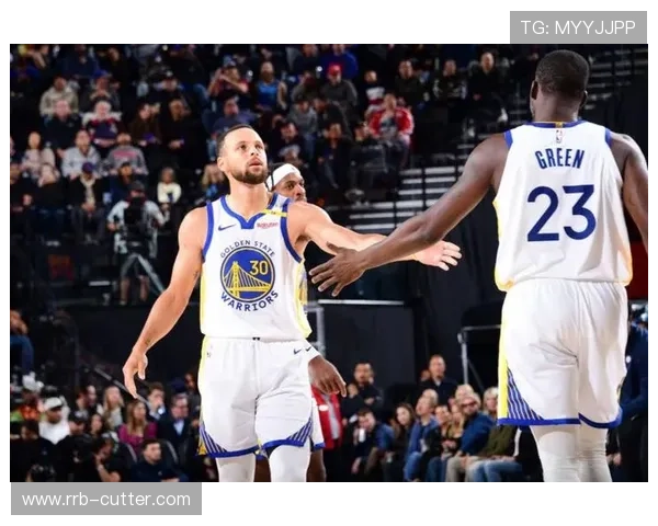 库里逆天三分准绝杀助勇士险胜湖人詹姆斯空砍三双再成悲情主角 库里逆天三分准绝杀助勇士险胜湖人詹姆斯空砍三双再成悲情主角