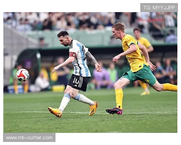 梅西加盟美国足球联赛后首度亮相 阿根廷巨星助力国际米兰进军冠军之路 梅西加盟美国足球联赛后首度亮相 阿根廷巨星助力国际米兰进军冠军之路