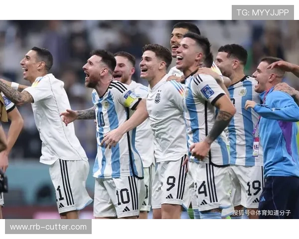 聚焦当下世界杯已出线球队解析强队格局与晋级悬念全面展望 聚焦当下世界杯已出线球队解析强队格局与晋级悬念全面展望