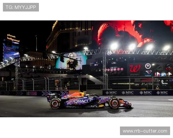 F1赛季倒计时最后冲刺 各车队备战新一轮激烈角逐 F1赛季倒计时最后冲刺 各车队备战新一轮激烈角逐