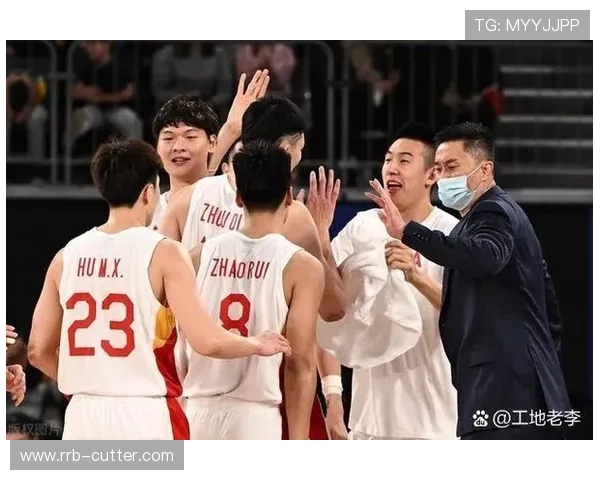 中国男篮逆袭胜菲律宾 全场展现顽强拼搏精神 成功晋级世界杯八强 中国男篮逆袭胜菲律宾 全场展现顽强拼搏精神 成功晋级世界杯八强