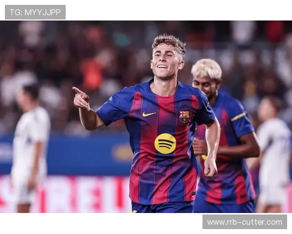 国际足坛风云再起 曼联巴黎巴萨争夺新星球员未来成谜 国际足坛风云再起 曼联巴黎巴萨争夺新星球员未来成谜