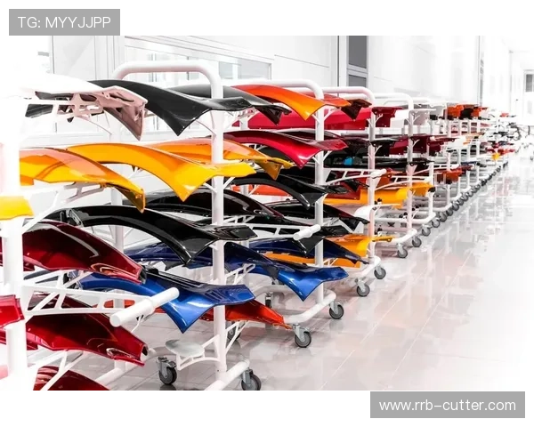 F1赛场新赛季动态汇总车队竞争与车手前景解析规则变化技术升级 F1赛场新赛季动态汇总车队竞争与车手前景解析规则变化技术升级