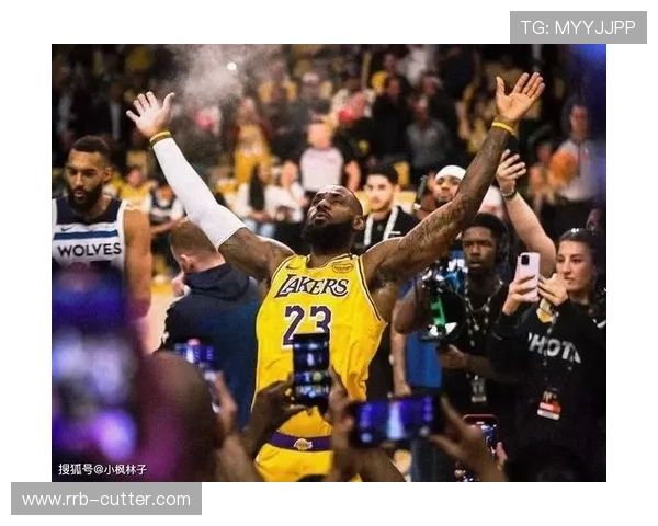 詹姆斯再创历史里程碑 快船逆转战胜湖人迎来赛季首胜